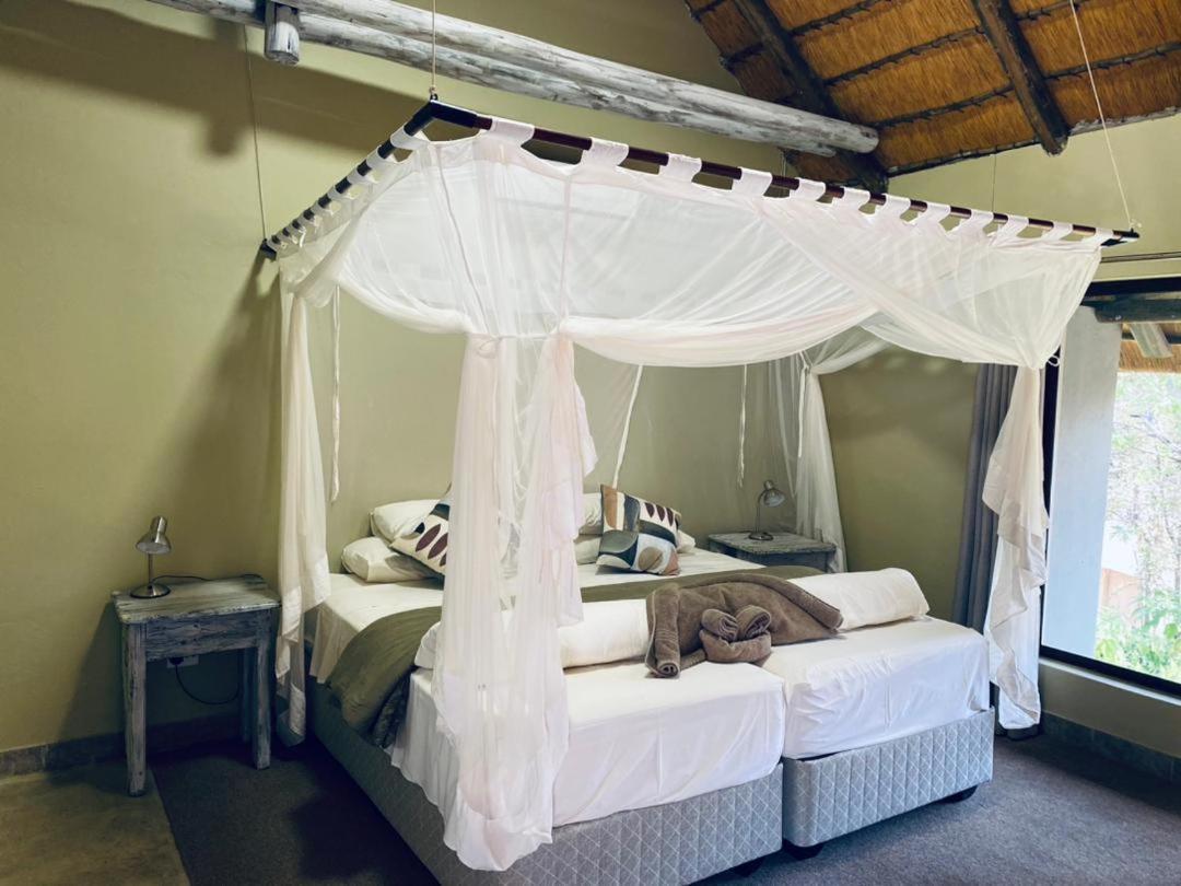 Shametu River Lodge Divundu Exterior photo
